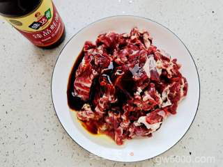 小炒牛肉的做法步骤：5