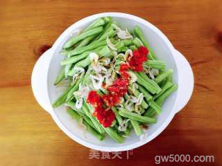 剁椒蒸豆角的做法步骤：2