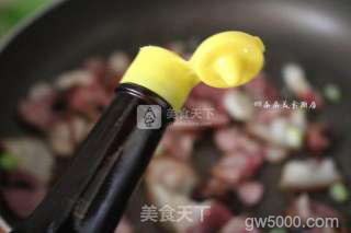 腊肉炒年糕的做法步骤：7