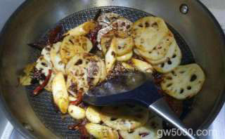 三绝麻辣小龙虾的做法步骤：16