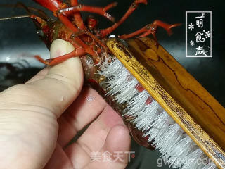 麻辣十三香小龙虾的做法步骤：2