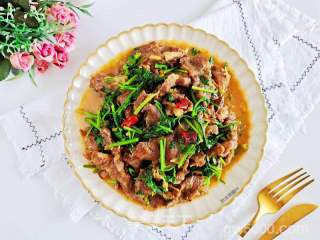 小炒牛肉的做法步骤：11