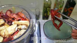 三绝麻辣小龙虾的做法步骤：8