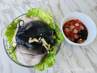 火麻仁剁椒鱼头韧豆腐的做法步骤：7