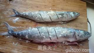 剁椒焖鲅鱼的做法步骤：4
