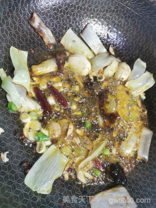 辣炒小龙虾的做法步骤：2