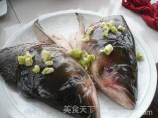 【东北】剁椒鱼头的做法步骤：4