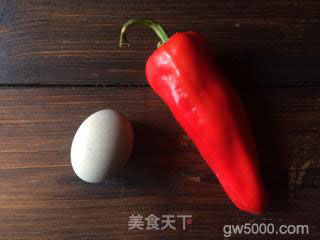 【湖南】烧辣椒皮蛋的做法步骤：1
