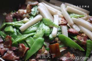 腊肉炒年糕的做法步骤：9