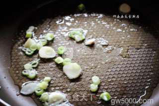 腊肉炒年糕的做法步骤：5