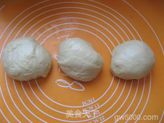 【港式土司】——巧用面包机做经典好吃的面包的做法步骤：8