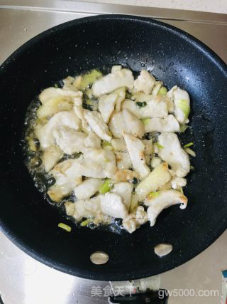 鸡肉车仔面的做法步骤：7