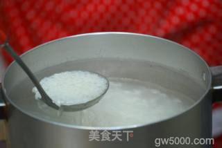 港式皮蛋瘦肉粥的做法步骤：2
