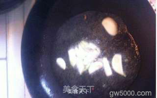 香菇滑鸡煲仔饭的做法步骤：6