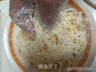 洋芋擦擦的做法步骤：7