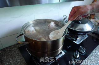 正宗地道陕西羊肉泡馍做法的做法步骤：2