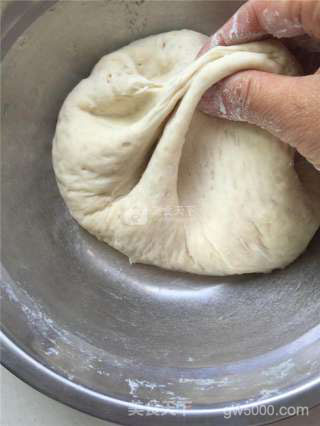 牛肉版肉夹馍的做法步骤：2