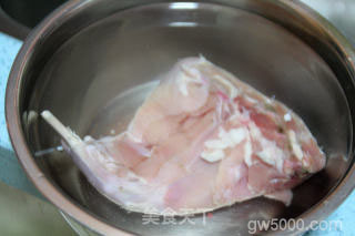 【黑椒烤兔腿】：别有滋味的荤中之素的做法步骤：2