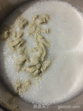 手工洗面筋凉皮的做法步骤：2