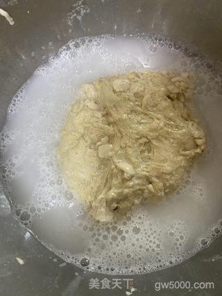 自制水洗面筋的做法步骤：4
