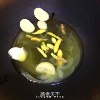 红烧羊肉的做法步骤：3