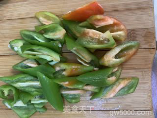 家庭版大盘鸡的做法步骤：11