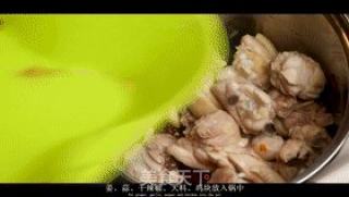 不可错过的新疆大盘鸡，不管是配饭还是配面都是一绝的做法步骤：5