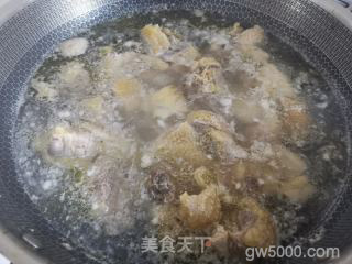 大盘鸡的做法步骤：2