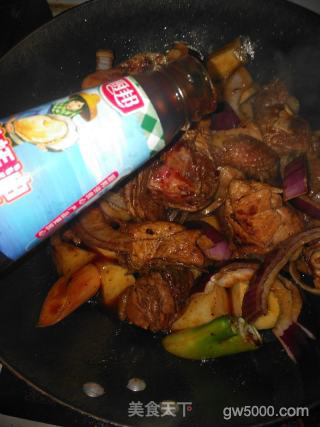 新疆大盘鸡的做法步骤：16