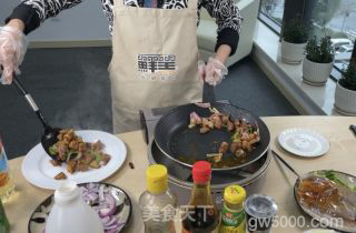 孜然羊肉串的做法步骤：7