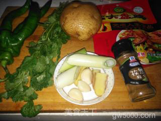 新疆大盘鸡的做法步骤：3