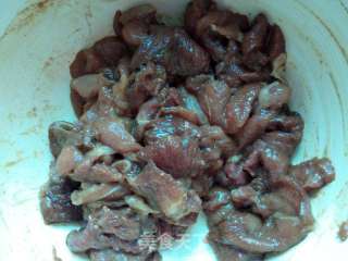 孜然牙签肉串的做法步骤：3