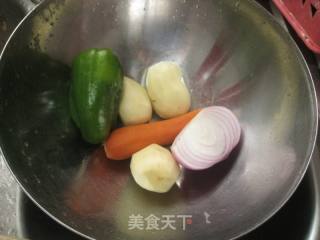 大盘鸡的做法步骤：2