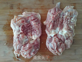  蜜汁鸡肉串的做法步骤：1