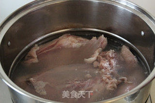 烤羊排的做法步骤：1