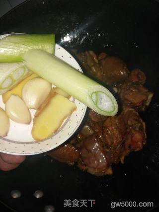 新疆大盘鸡的做法步骤：11