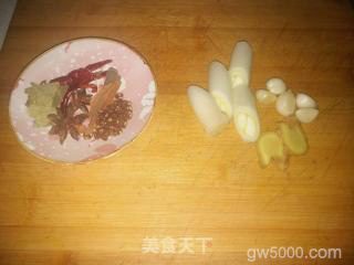 鸡肉焖花卷的做法步骤：4