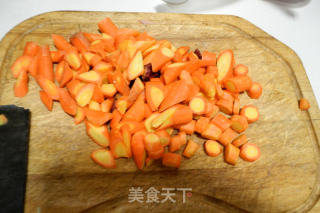 葡萄干手抓饭的做法步骤：1