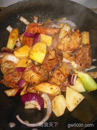 新疆大盘鸡的做法步骤：14