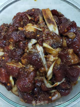 孜然羊肉粒（空气炸锅版）的做法步骤：2