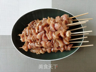  蜜汁鸡肉串的做法步骤：6