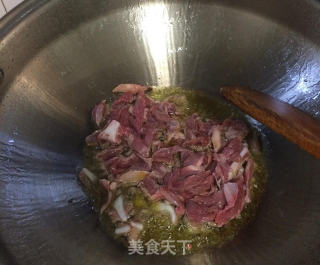 新疆抓饭的做法步骤：3