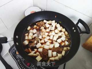 羊脊骨烧萝卜的做法步骤:9