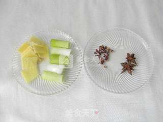 羊脊骨烧萝卜的做法步骤:3