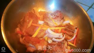 新疆抓饭（电饭煲版）的做法步骤：5