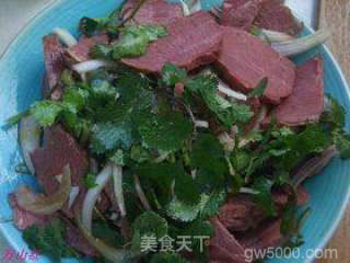 凉拌五香牛肉的做法步骤：5