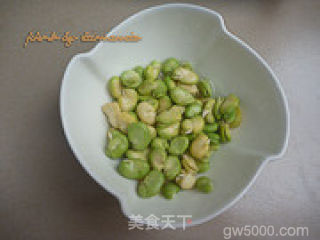 蚕豆牛肉汤的做法步骤：2