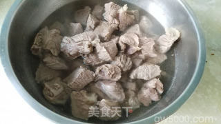 清炖牛肉汤的做法步骤：4