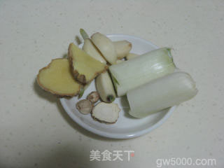 白萝卜羊肉汤的做法步骤：4