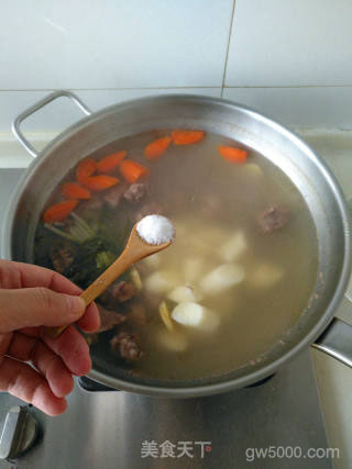 山药羊肉汤的做法步骤：7